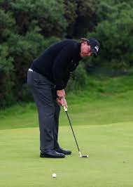Mickelson carries three callaway wedges at the moment. Don T Be Afraid To Try Phil Mickelson S Alternating Putting Grips To Improve Your Work On The Greens This Is The Loop Golf Digest
