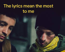 Shallo Folina Tøp Meaning