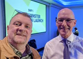 Adrian Doherty (@EarthyAndroid)