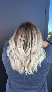 There are even some stars who proudly embrace the two tone hair color trend on the red carpet. Hairstyle Ideas Little Girl Hairstyles So Pretty Facebook Medium Length Hair Styles Dark Roots Blonde Hair Hair Lengths