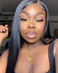 ＱｕｅｅｎＢａｓｓｅｙ🇳🇬 (@goldenlilbby) • Instagram photos and videos