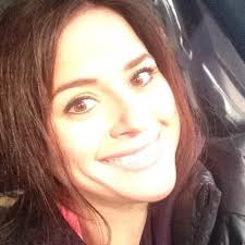 Roseann Larsen's Instagram, Twitter & Facebook