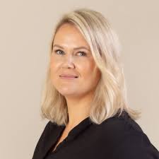 Forfatter Stina Natalia Nilsen. Bøker, lydbøker, biografi og bilder