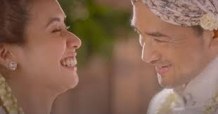 Foto Oka Antara dan Marsha Timothy, Noktah Merah Perkawinan