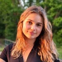 Leanne Stein's Instagram, Twitter & Facebook