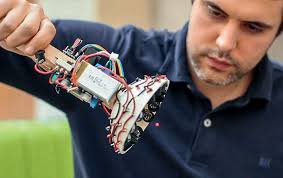 Les ondes sonores font léviter les objets