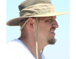 Eric Alban's Instagram, Twitter & Facebook