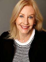 Karen Dolen's Instagram, Twitter & Facebook