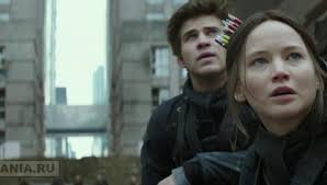 Trejler 2 Rus K Filmu Golodnye Igry Sojka Peresmeshnica Chast 2 Hunger Games Mockingjay Part 2 Smotret Trejlery Onlajn V Hd Kachestve Na Kinomania Ru