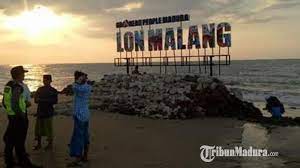 Berikut info seputar harga tiket masuk pantai gesing gunung kidul jogja dan spot foto terbaru yang bisa anda nikmati ketika berkunjung. Pengembangan Wisata Pantai Lon Malang Sampang Gagal Terealisasi Tahun Ini Berikut Penyebabnya Tribun Madura