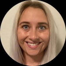 Miranda Stone's Instagram, Twitter & Facebook