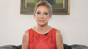 En 2013 fue detenida por protagonizar un escándalo en estado de embriaguez en el aeropuerto de la ciudad de cancún. En El Cierre Del Evento Solidario Unidos Por Argentina Fabiola Yanez Celebro La Union De Los Argentinos Despues De Tanta Division Infobae