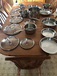 It's efficient but in this unique cuisinart hard anodized 17 pieces of cookware set, cuisinart offers a high value to its customers. Cuisinart Chef S Classic Hard Anodized Non Stick 17 Piece Cookware Set 66 17 Walmart Com Walmart Com