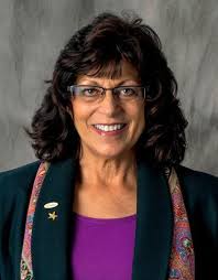 Liz Workman's Instagram, Twitter & Facebook