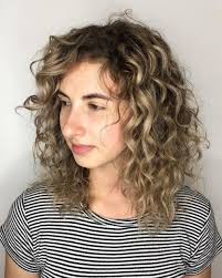 Do the hair flick trick if your style. 20 Chicest Hairstyles For Thin Curly Hair The Right Hairstyles