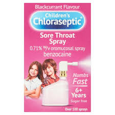 A dry cough and an itchy throat can be caused by several things, including environmental triggers, allergies, asthma, acid reflux and illnesses, such as th a dry cough and an itchy throat can be caused by several things, including environme. Children S Chloraseptic Sore Throat Spray Blackcurrant 6 Years 15ml Sainsbury S