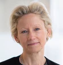 Louise Sams's Instagram, Twitter & Facebook