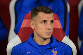 Photo Lucas Digne : « Ne vous inquiétez pas j'ai TikTok Instagram je suis ...