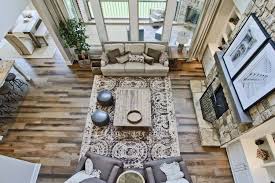 stories with 2 story great rooms