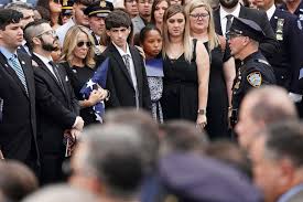 Álvarez, a spanish physician, born in asturias, spain, who lived in cuba for a while and finally settled in the united states, who found a better method. Luis Alvarez 9 11 Responder And Advocate Mourned By Family Nypd At Emotional Funeral Abc News