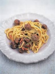 100 g di speck affettato e tagliato a pezzetti Sausage Carbonara Pasta Recipes Jamie Oliver Recipes Recipe Pasta Recipes Carbonara Pasta Carbonara