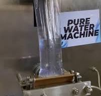 This machine neatly seals water into plastic bags., 🎥 samsavemachines / IG | Interesting Engineering | Facebook