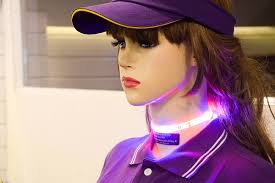 Nhà hàng đầu tiên ở Sài Gòn đưa robot vào phục vụ