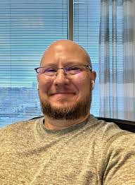 Russell Voss's Instagram, Twitter & Facebook