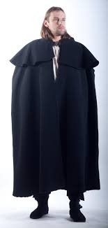 'wide collar or pelerine of lace or matching dress fabric further emphasised the shoulders.'. Woll Umhang Mit Gugelkapuze Und Pelerine Online Bestellen Bei Larp Fashion De