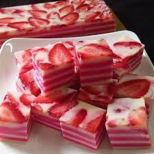 Maybe you would like to learn more about one of these? Resep Bolkus Lapis Strawberry Ibnu Cookies Cake Coklat Lapis Puding Strawberry Tambahkan Cake Emulsifier Kocok Sebentar Orderinvoca30voic30613