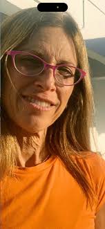 Let's welcome our new members! What is up ladies??? We can't thank you  enough for joining! Make sure to check our women's only events at  www.kasandramariepickleball.com Tina Binkowsky Klessig, Cynthia Davila, JoJo