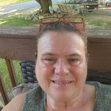 Do I remove membranes and seeds before dehydrating peppers?