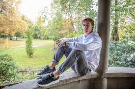 Charles de ketelaere (born 10 march 2001) is a belgian footballer who plays as a striker for belgian club club brugge kv. Rsca Basisspeler Sieben Dewaele Ik Werd 20 En Dacht Het Is Tijd Voor Mannenvoetbal Kw Be