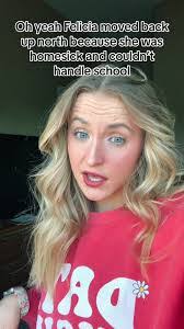 Felicia Farris's Instagram, Twitter & Facebook