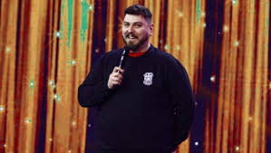 Cosmin nedelcu (a.k.a micutzu'), muzician și actor, ne dezvăluie în stilul său caracteristic reteța toate aparițiile lui micutzu (cosmin nedelcu) la iumor. Qsesplqs Mhwum