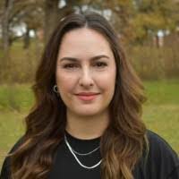 Loreal Torres's Instagram, Twitter & Facebook