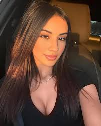 it's weekend could I get your cuddles? 🥰