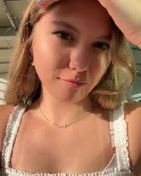 Mermaid vibes for Prom 2022