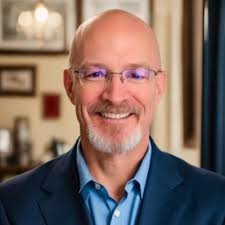 From San Diego, CA ☀️⛱️ to Fredericksburg TX 🐤🐄 Tip of the day: " Life is  better with Chickens!" life in San Diego was incredible and so good to me,  but a