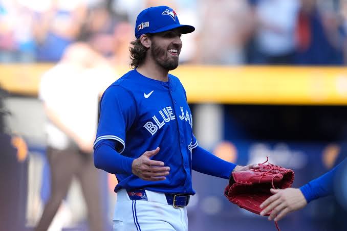 Jays' Kevin Gausman twirls complete game shutout against Astros | Reuters