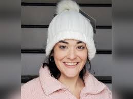 Emily Manor's Instagram, Twitter & Facebook