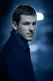 Bleu de chanel (pronounced stupid chanel) just smells incredibly classy. Gaspard Ulliel Daily Sur Twitter Behind The Scenes Of Bleu De Chanel