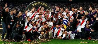 De chile vs river plate, en la semifinal del 96 en el estadio nacional.si quieres descargar este video y muchos mas visita www.rincondelbulla.cl Sports Pictures Best Photo Galleries Of Motogp Nba Rugby Soccer Images