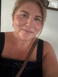 I've been having an “off” day today, so I decided to do something different  and just use our three Bronzers ￼￼ and apply them to areas of my face where  they don't