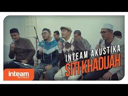 Dirilis pada 27 mei 2021, ketiganya menyuguhkan karya yang menceritakan tentang mimpi dan perjuangan. 4aith Hari Guru Smk 18 By Master