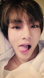 ป กพ นโดย w a n a 1 e e ใน bts ในป 2020