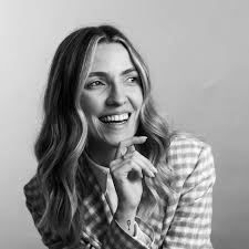 Jennifer Roca Vajdik (@jennirocavajdik) • Instagram photos and videos