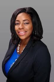 Selena Gibbons's Instagram, Twitter & Facebook