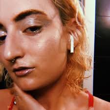 sarah lyttle (@iamsarahlyttle)