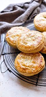 Vietnamese Meat Pies Pate Chaud Rezept Der Pate
